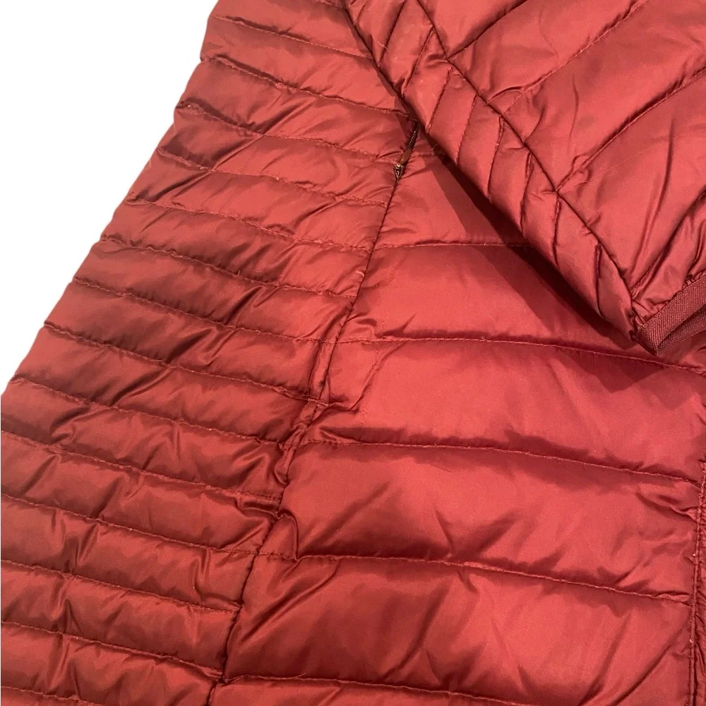 Eddie Bauer Women's Microlight Quilted Hooded Puffer Coat - Deep Red XL - Picture 5 of 7